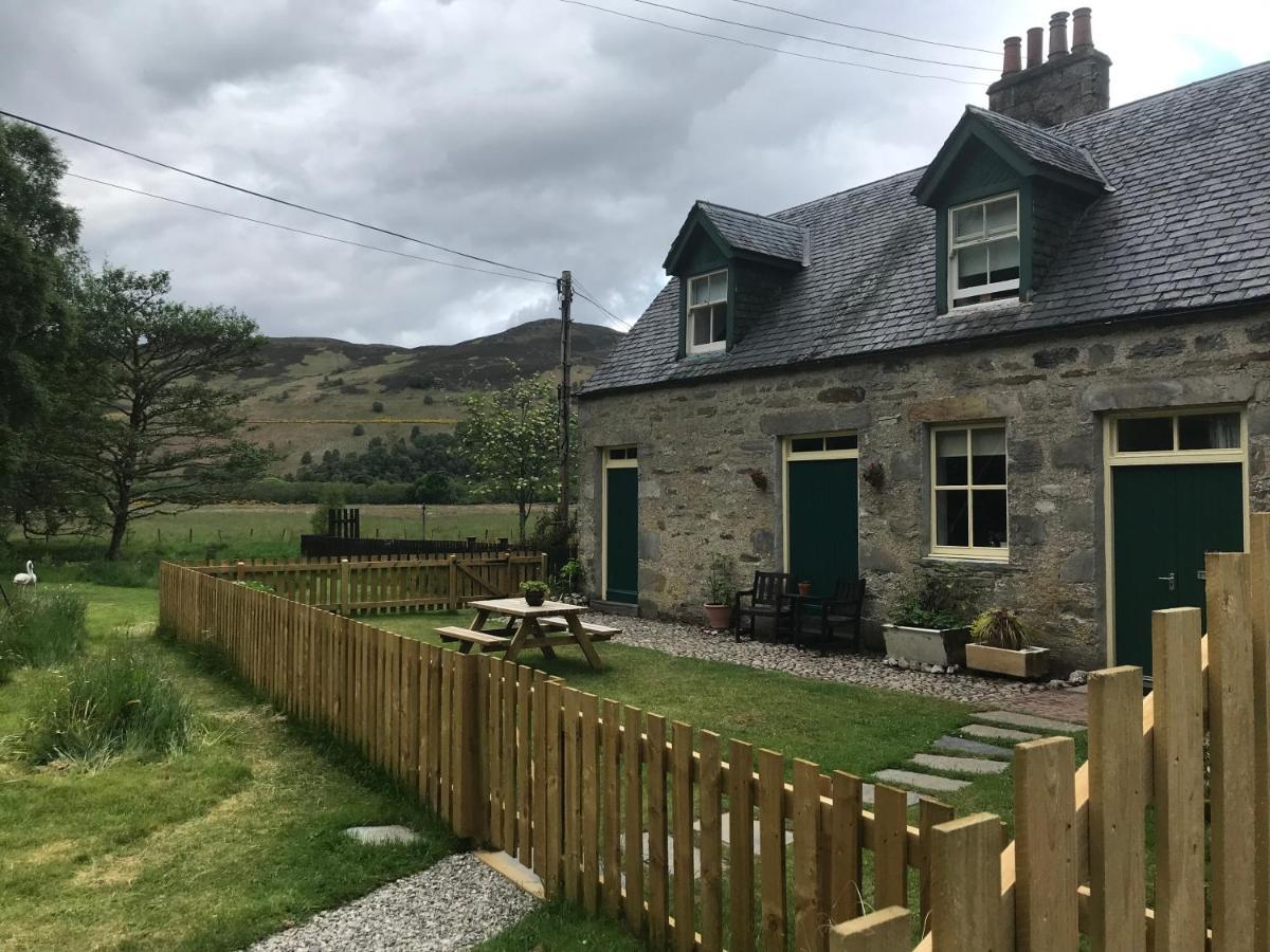 Stable Cottage, Crannachcottages Garve Exteriör bild